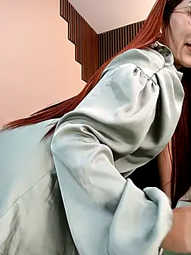 desk_desire's cam snapshot