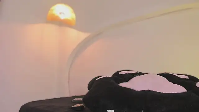 katiepeach_'s cam snapshot