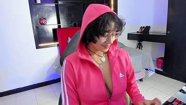 Lili_Gomez_'s cam snapshot