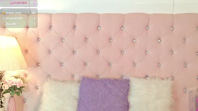 CaterinaRomano's cam snapshot