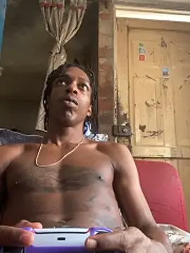 Larry-n-clouds's cam snapshot