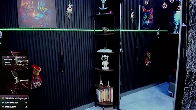 ZhoeStrong's cam snapshot