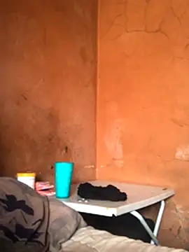 LARVEPUSY's cam snapshot