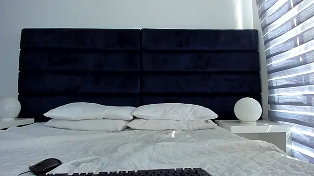 melanie_roux__'s cam snapshot