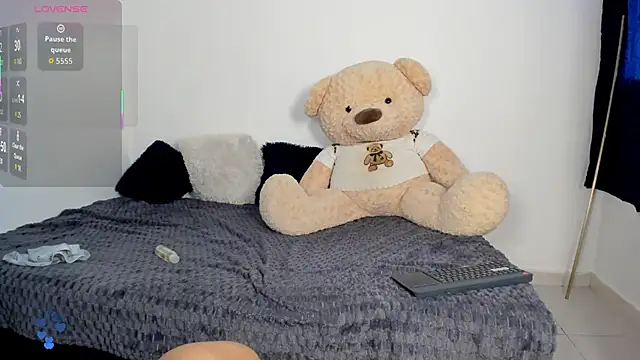 LittleParker's cam snapshot