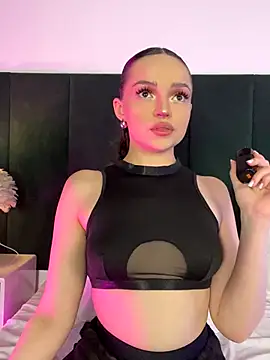 AnaWest's cam snapshot