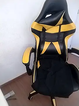 simone_wonder02's cam snapshot