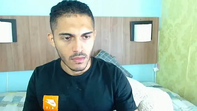 Derek_Storm_'s cam snapshot