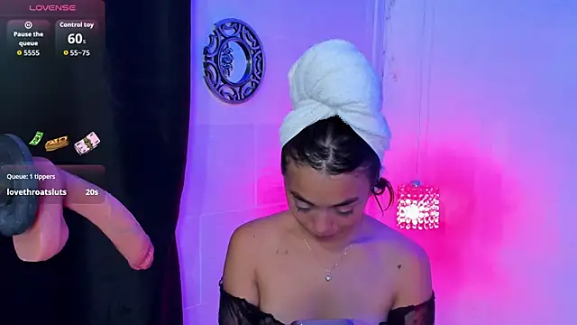 lanna_brunette's cam snapshot