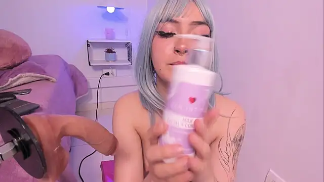 Zoe_Lynch_'s cam snapshot