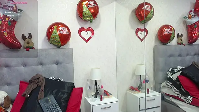 ScarlettGreen_'s cam snapshot