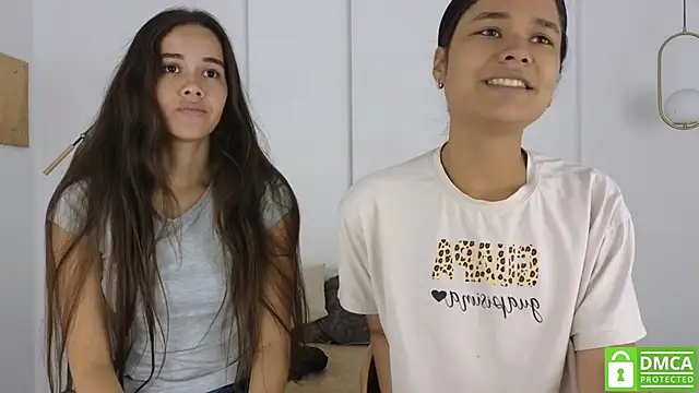 sexychanell_18's cam snapshot