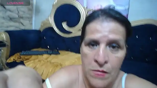 karito_mature17's cam snapshot