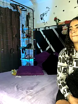 1lovelygirls's cam snapshot