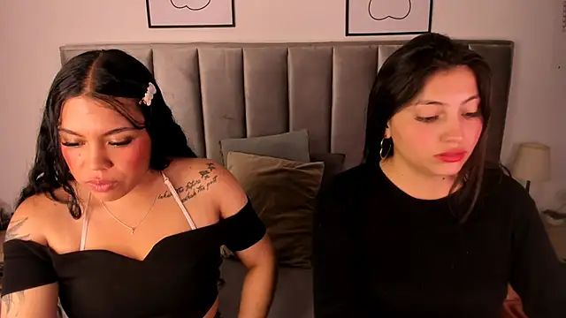 Kyra_Right's cam snapshot