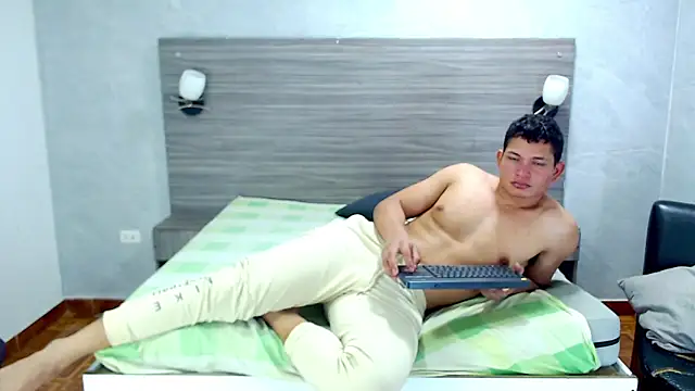 Loony_Zion's cam snapshot