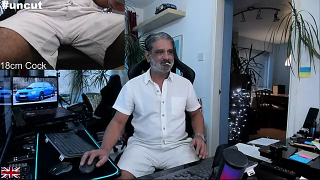 OnlineBossUK's cam snapshot