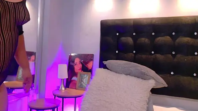 ValenScott1 live sex cam