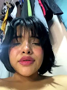 Ada_sienn live sex cam