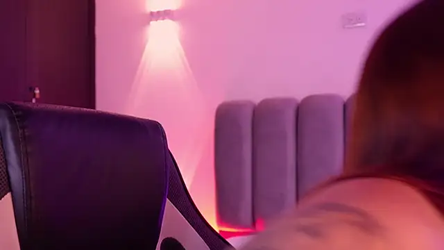 AlliceLover's cam snapshot