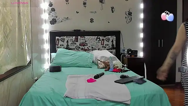 Rachell_111's cam snapshot