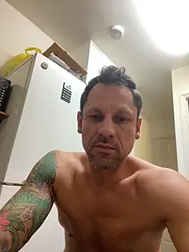 Yourhotboy_42 live sex cam