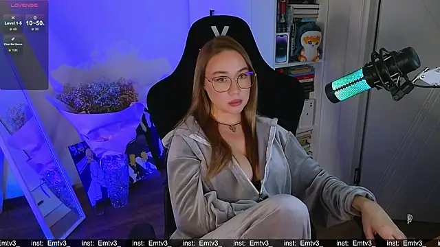 Emili1- live sex cam