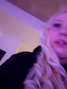 RaisingDaisy live sex cam