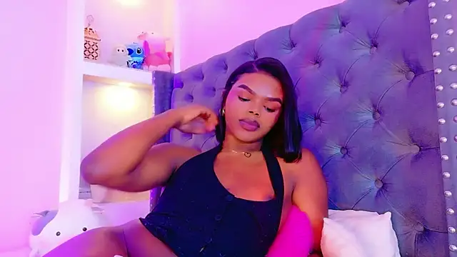 CamiEstrada live sex cam