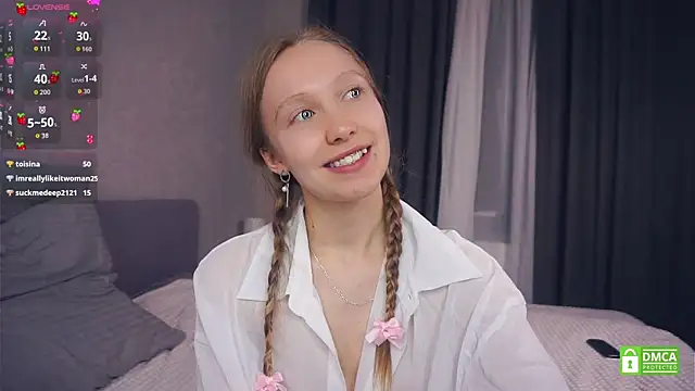 EarnestineGyllenband live sex cam