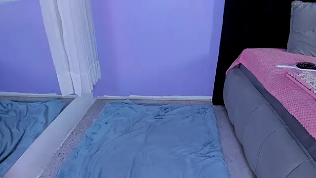 Julieta_Cortes__'s cam snapshot