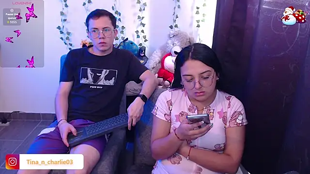 Tina_4_Charlie live sex cam