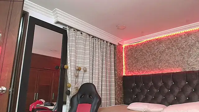 _Black_Barbiee_'s cam snapshot