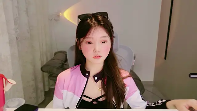 yang-yang-yang's cam snapshot