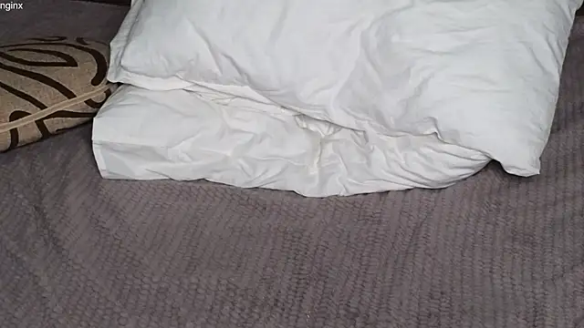 EmilyLang's cam snapshot