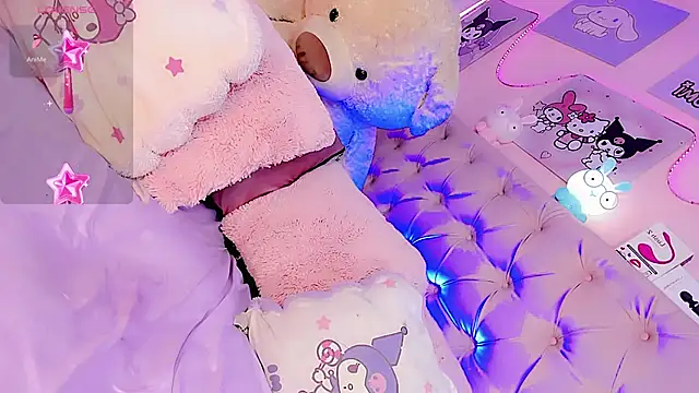 Cute_Roxxy live sex cam