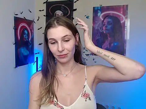 StrangerGi's cam snapshot