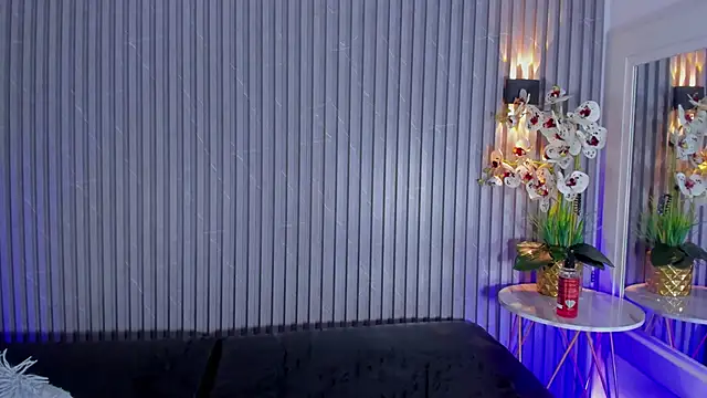 SOPHICOLLINS's cam snapshot