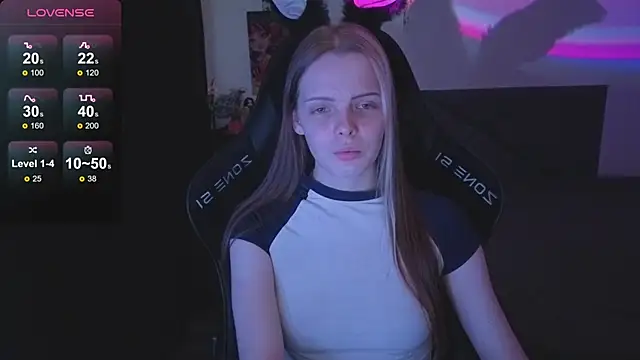 Luna_Navy's cam snapshot