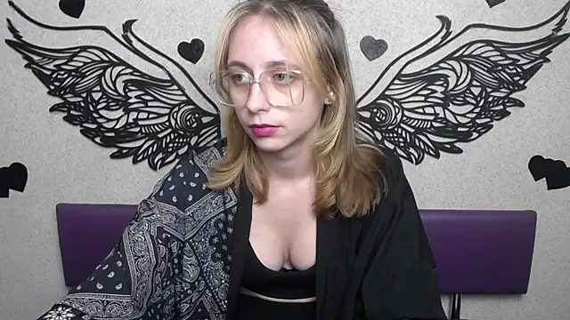 TracyLll's cam snapshot