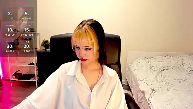 LiyaLuna's cam snapshot