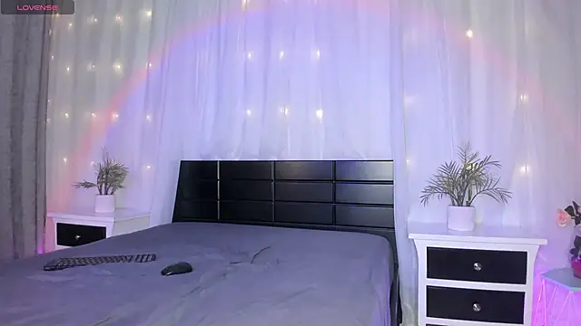 Evolet_Bee's cam snapshot