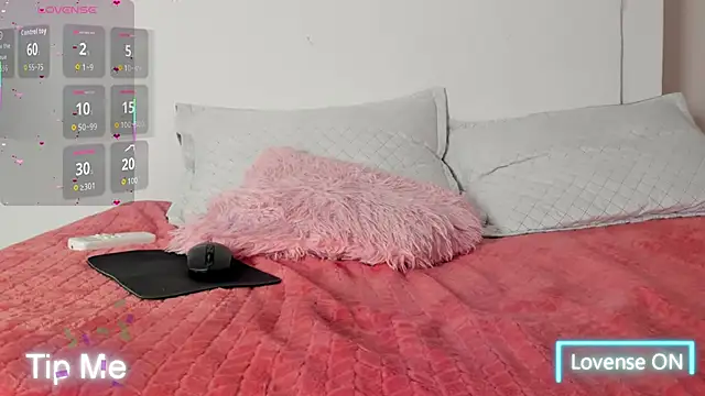 Ainoa_Pink's cam snapshot