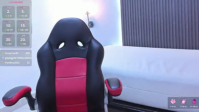 evony_becker_'s cam snapshot