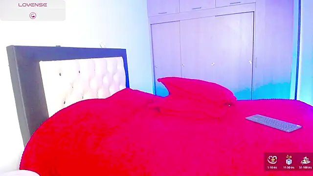 CarolinneFiotti's cam snapshot