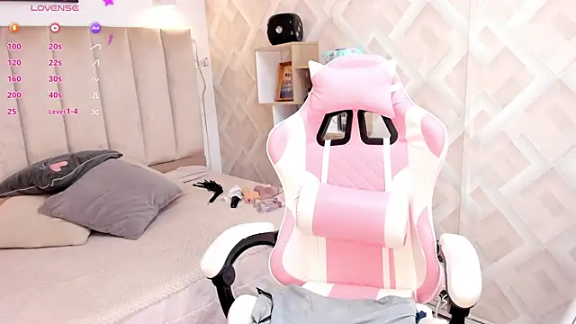 Clhoe_Johnson's cam snapshot