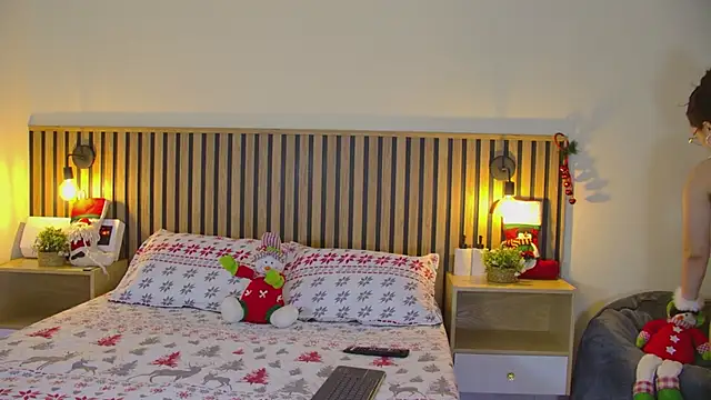 emma_morales_'s cam snapshot