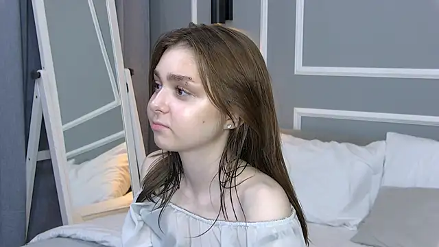 NatalieCroft's cam snapshot