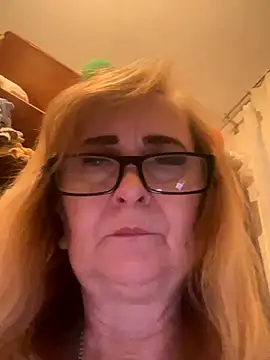 Irina2909@xh live sex cam