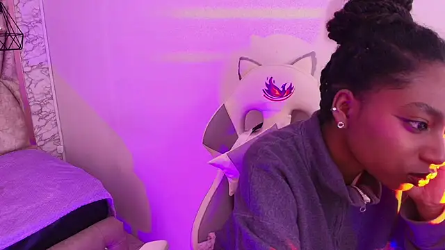 Queen_perla_'s cam snapshot